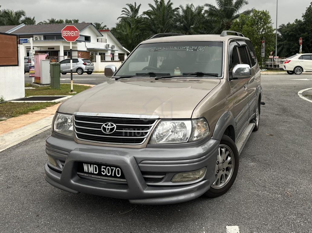 2004 Toyota Land Cruiser