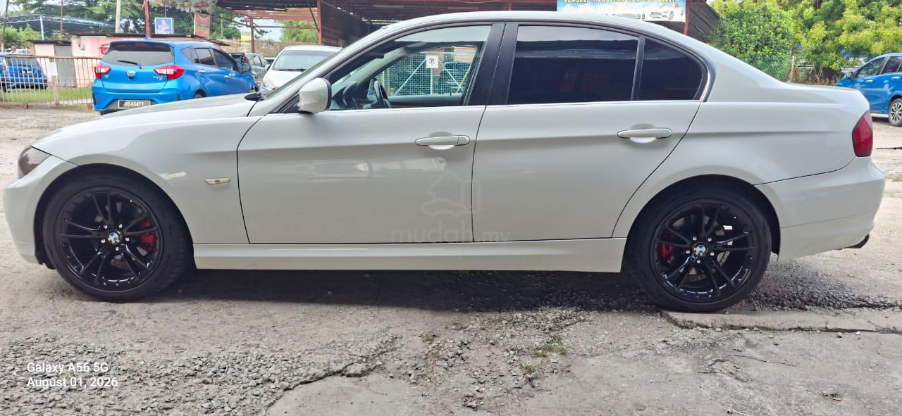 2012 BMW 3 Series