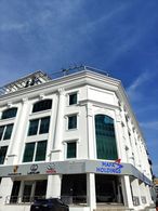 MAFA HOLDINGS PREMIUM RECON