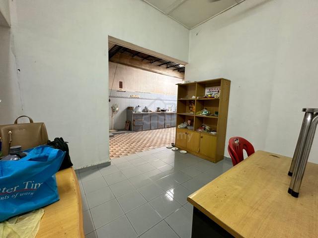 Single Storey Terrace House Opposite Batu Lanchang Market 1