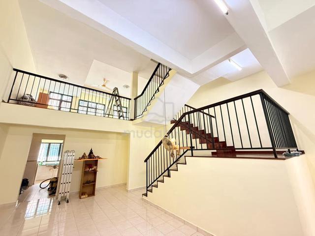 full loan TMN PERMATA near tuas 3 storey terrace reno good condition 1