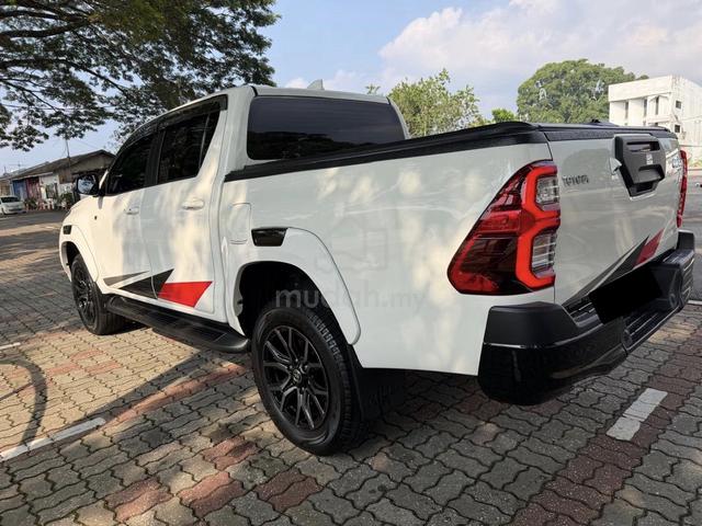 2025 Toyota HILUX 2.8 GR SPORT(A), 8000KM,LIKE NEW - 4