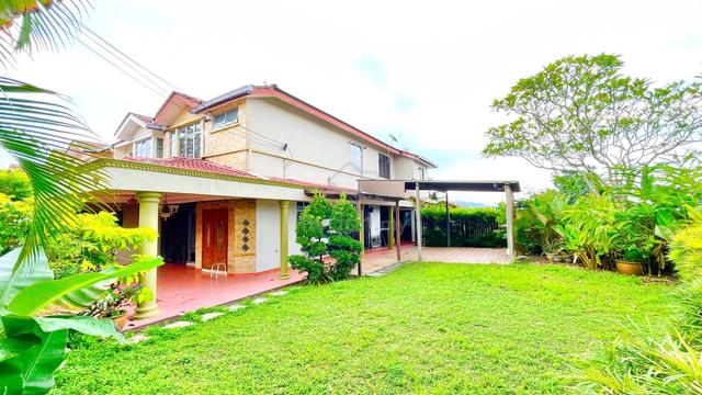 Corner Lot 2 Storey, Freehold, Ukay Bistari Ampang 1