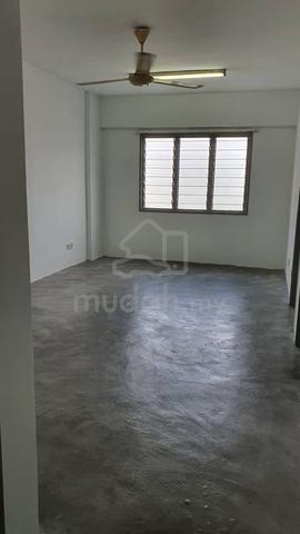 Sri Rakyat Apartment 1