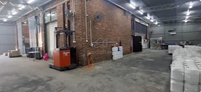 HOT! BIG LAND! 3 STOREY SEMI D FACTORY WAREHOUSE! Seksyen U3 Shah Alam 1