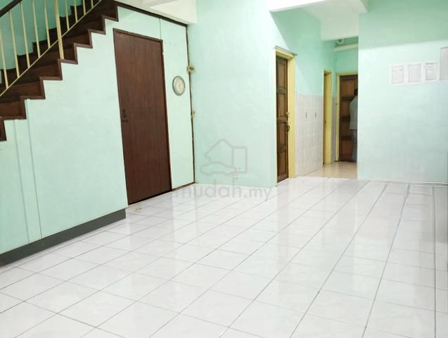 RUMAH TERES 2-TINGKAT di SENAWANG, N.SEMBILAN. 1