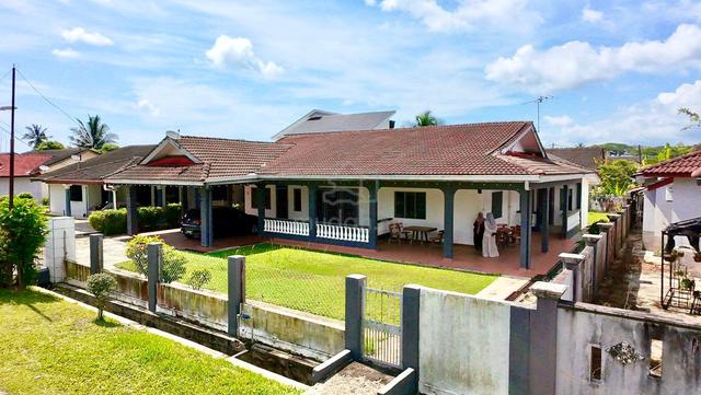 Banglo taman guru facing open cantik 1