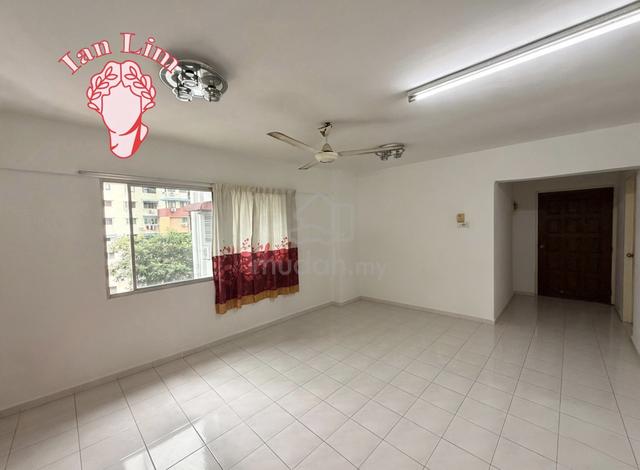 Taman Pekaka Apartment 1