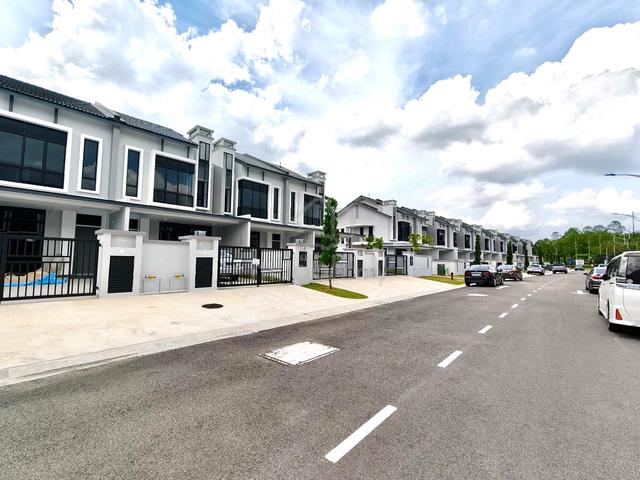Jalan Eco Cascadia 2/2 @ Taman Setia Eco Cascadia Double Storey G&G 1