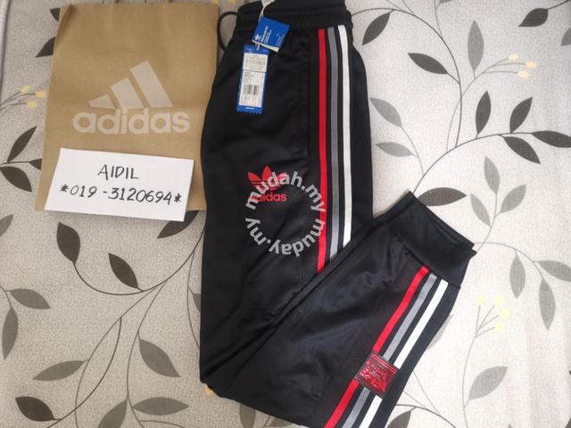Adidas Originals Track pants Chile 20 Size S - Clothes for sale in Setapak,  Kuala Lumpur
