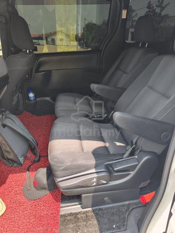 2018 Toyota VOXY 2.0 ZS KIRAMEKI (A) - 5