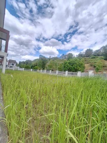 Saujana Tropika Seremban 2 (Corner huge side land 40ft) Santana Summer 1