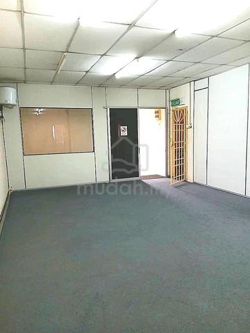 Taman Molek , jalan molek 3 , Shop lot for Rent (Top floor) 3