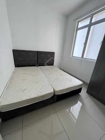 Middle Room at Old Klang road / PJ 1