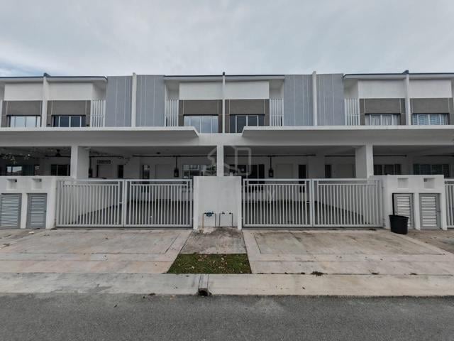Bayu Sutera, Nusari Aman, Hijayu,Sendayan,Suriaman (Facing Playground) 1