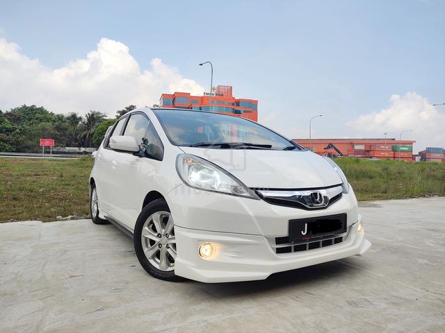 2012 Honda JAZZ 1.3 (HYBRID) FACELIFT (A) - 1