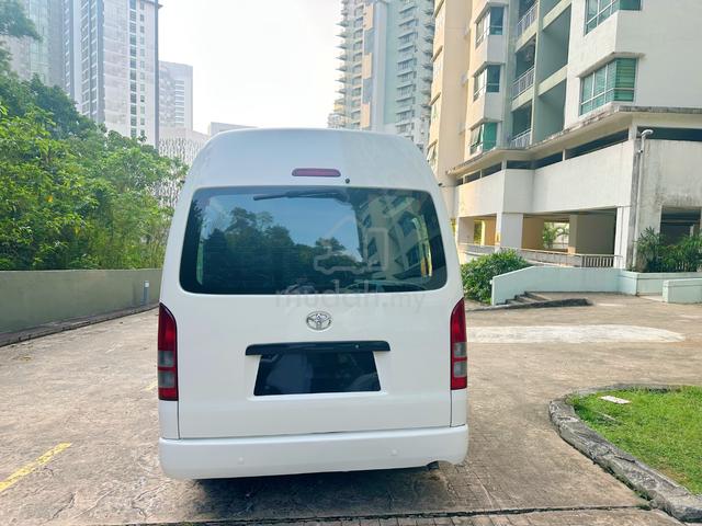 11 seaters 2012 Toyota HIACE 2.5 HIGH ROOF (M) - 5