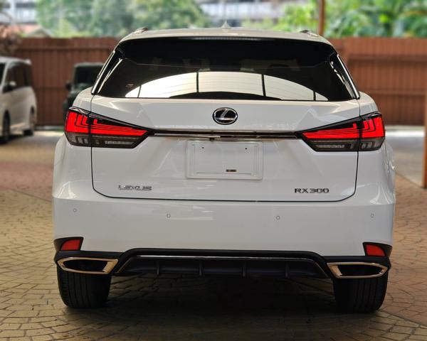 2021 Lexus RX300 2.0 F-SPORT BLACK INTERIOR 5A - 4