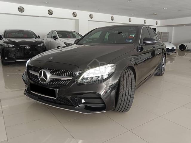 Mercedes Benz C200 AMG LINE 2.0 AT LADY OWNER