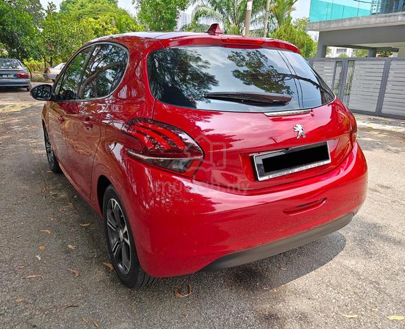 Peugeot 208 1.6 (A), 2014 - 5