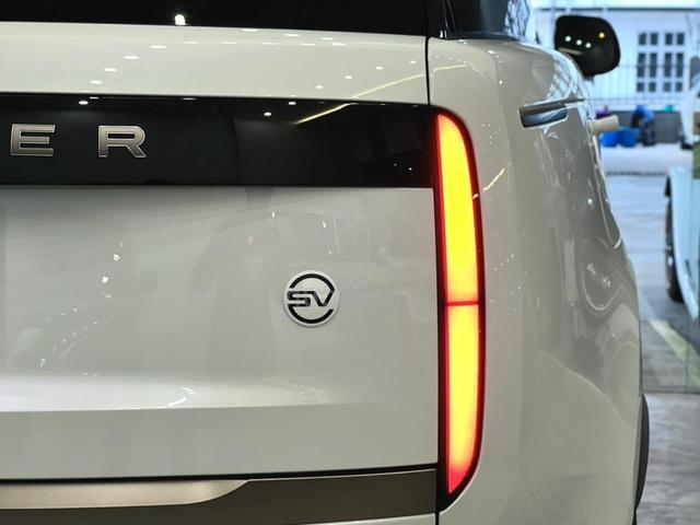2023 Land Rover RANGE ROVER VOGUE SV P530 LWB 4.4 - 3