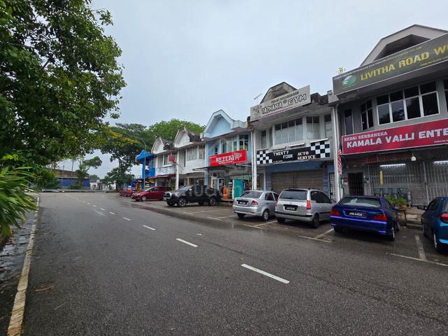 Taman Putri Kulai Shoplot 1