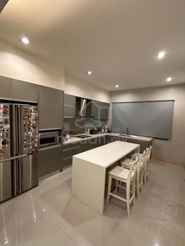 Fully Furnished Luxury Home  1