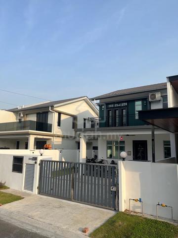 2 Sty House Tmn Pulai Mutiara Partly Furnish new condition 1
