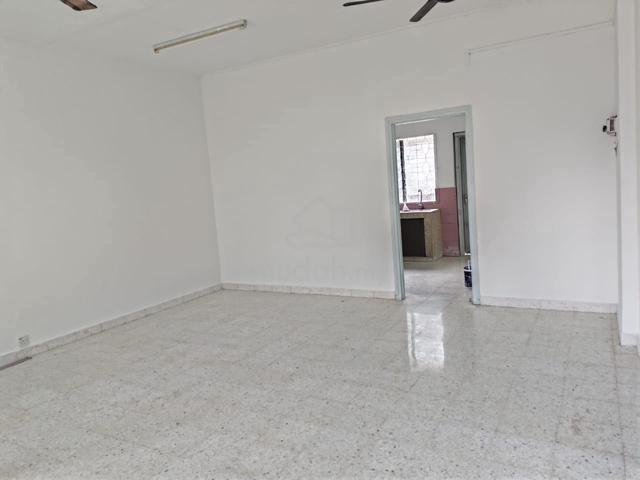 Tg Tokong double storey semi-d newly refurbished and repainted 1