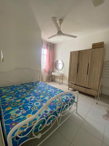 lower level, fully furnished 1