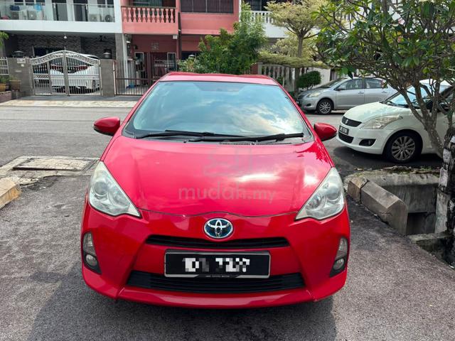 2012 Toyota PRIUS C 1.5 (HYBRID) NHP10R (A) - 2