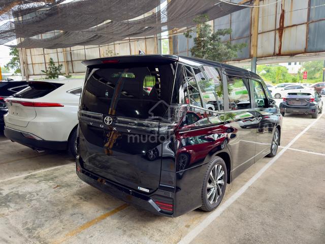 2022 Toyota VOXY 2.0 S-Z (A) - 5