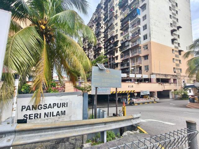 Pangsapuri Seri Nilam (Ampang) 1