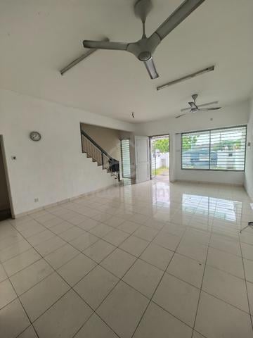 Bandar Bukit Raja double storey for rent 1