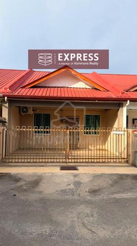 Single Storey Terrace Inter House at Xiang Xiang Lopeng, Miri 1