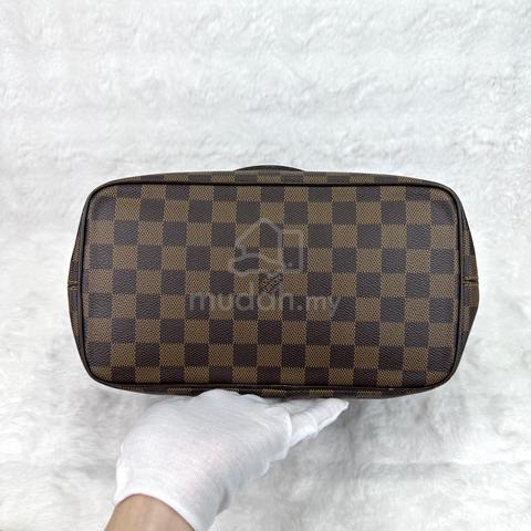 LV Damier Ebene Saleya PM Brown Tote Bag - photo 6 of 6