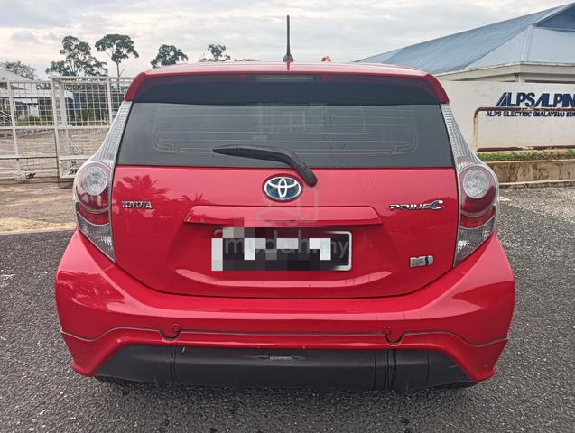 2013 Toyota PRIUS C 1.5 (HYBRID) (A) - 2