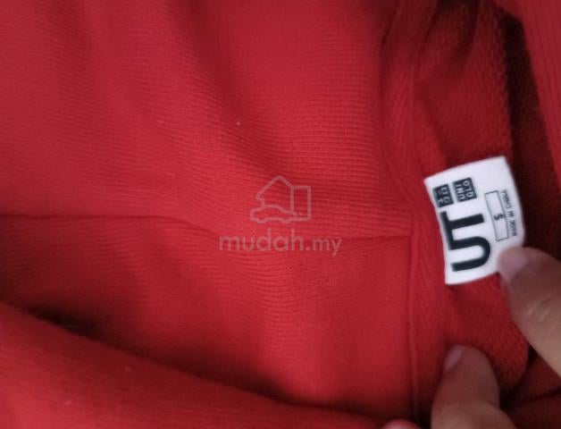 Baju longsleeve tebal uniqlo x Disney - photo 4 of 4