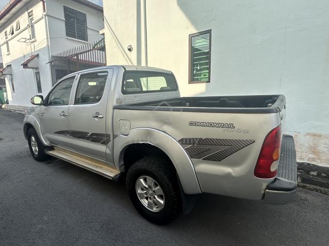 2011 Toyota HILUX 2.5 G MY05 KUN25R FACELIFT II - 3