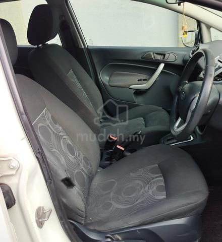 Ford FIESTA LX 1.6(A)ORI EXEC EDITION*CBU*r2013 - 4