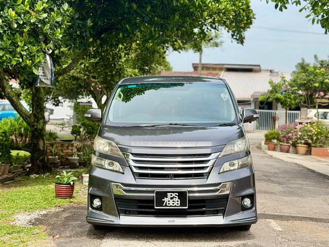 ON THE ROAD 2010 Toyota VELLFIRE 2.4 - 4