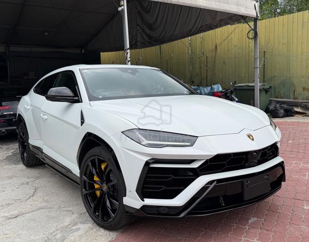 2023 Lamborghini 4.0 URUS Yellow Seat Mileage 2k - 1