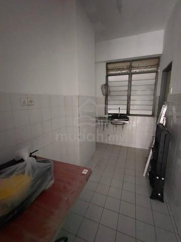 Ferringhi Mutiara Apartment 1