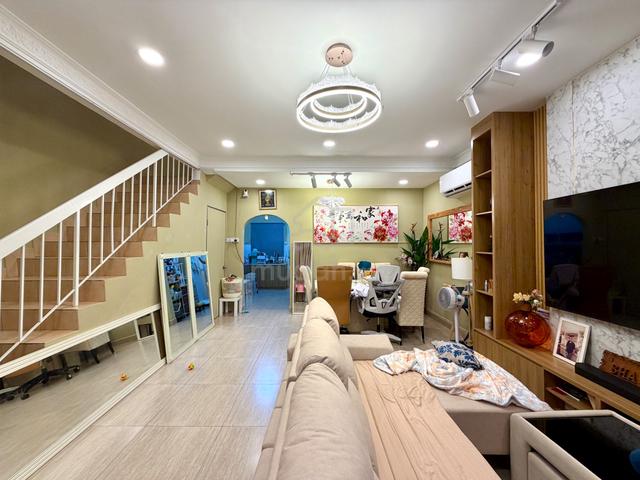 Fully Renovated 2 Storey Endlot Terrace, Cheras Batu 9 1
