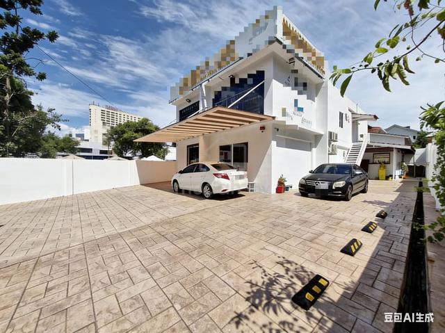 [HOT SALE] Tanjung Bungha 2 Storey Semi D Facing Main Road 1