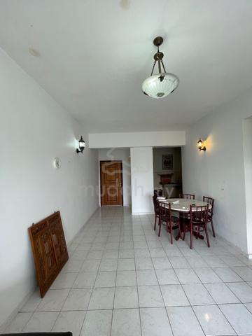 Plaza Menjalara 1