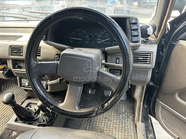 Isuzu INVADER 2.8 SPACE CAB (M) - 2