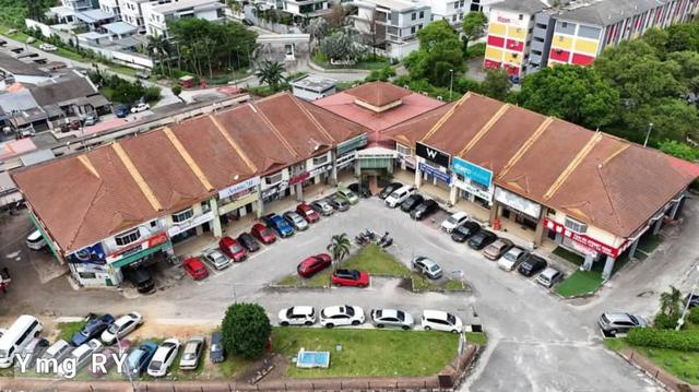 Klang Parade Nearby shoplot Whole Unit (For Sale) 1