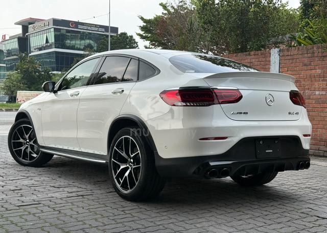 2022 Mercedes Benz GLC43 AMG 4MATIC / PANROOF - 4