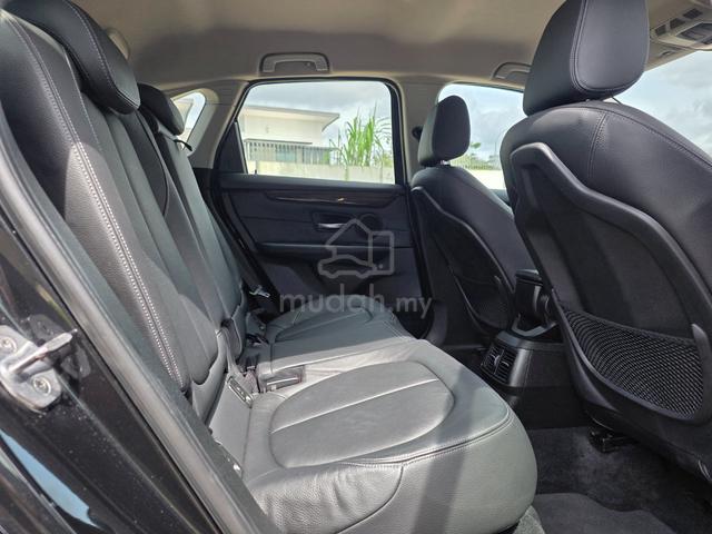 TRUE YEAR 2016 Bmw 218i 1.5 (LUXURY) PWR-BOOT - 4